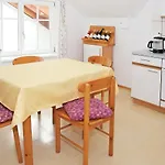Weinhof & Gaestezimmer Gregor Raab Apartment Unterretzbach