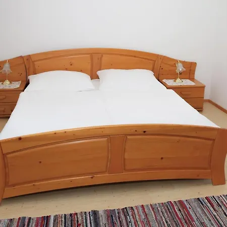 Weinhof & Gaestezimmer Gregor Raab * Unterretzbach