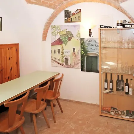 Weinhof & Gaestezimmer Gregor Raab Unterretzbach