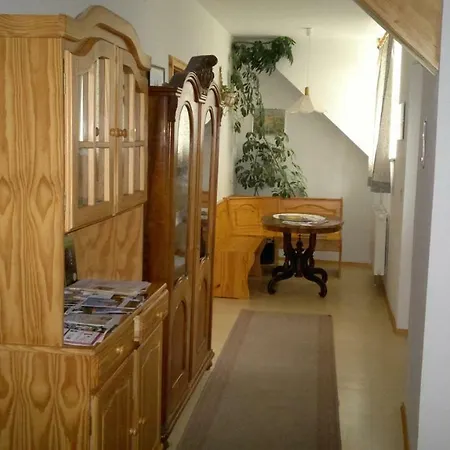 Weinhof & Gaestezimmer Gregor Raab Apartman