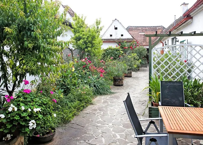 Lejlighed Weinhof & Gaestezimmer Gregor Raab *